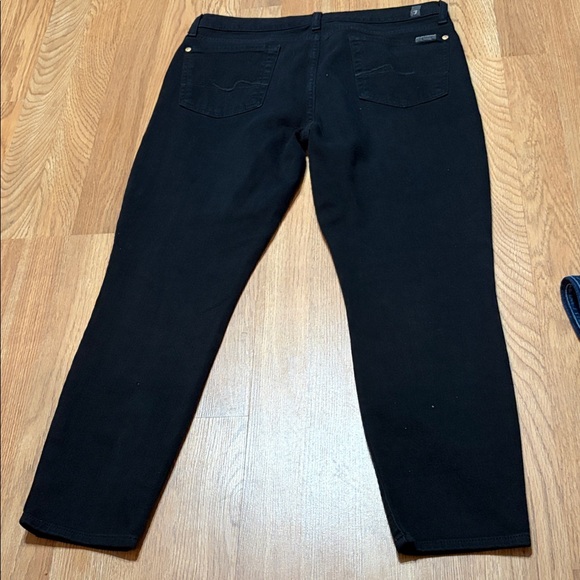 7 For All Mankind Black Women's Jeans - Picture 2 of 4